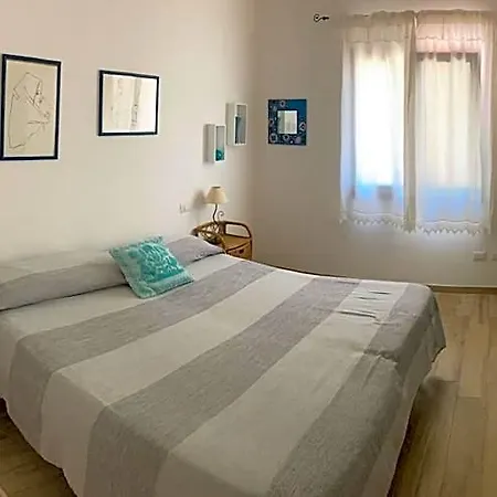 بيت ضيافة Punta Sirenella