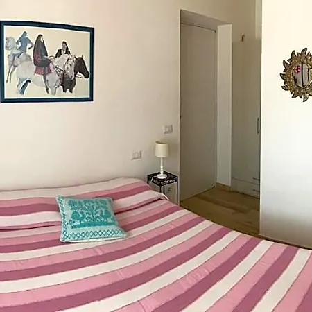 Punta Sirenella بيت ضيافة 3*